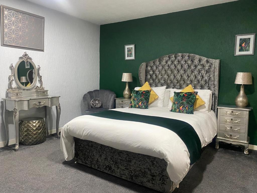 Giffnock Saphire Glasgow Apartments מראה חיצוני תמונה