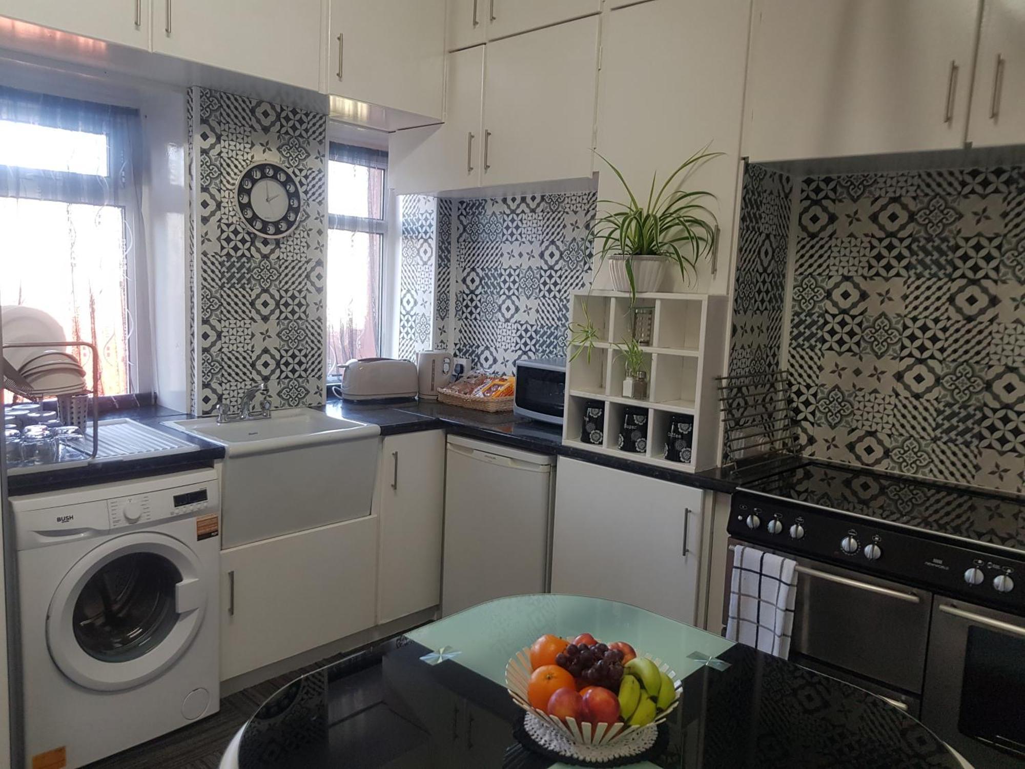Giffnock Saphire Glasgow Apartments מראה חיצוני תמונה
