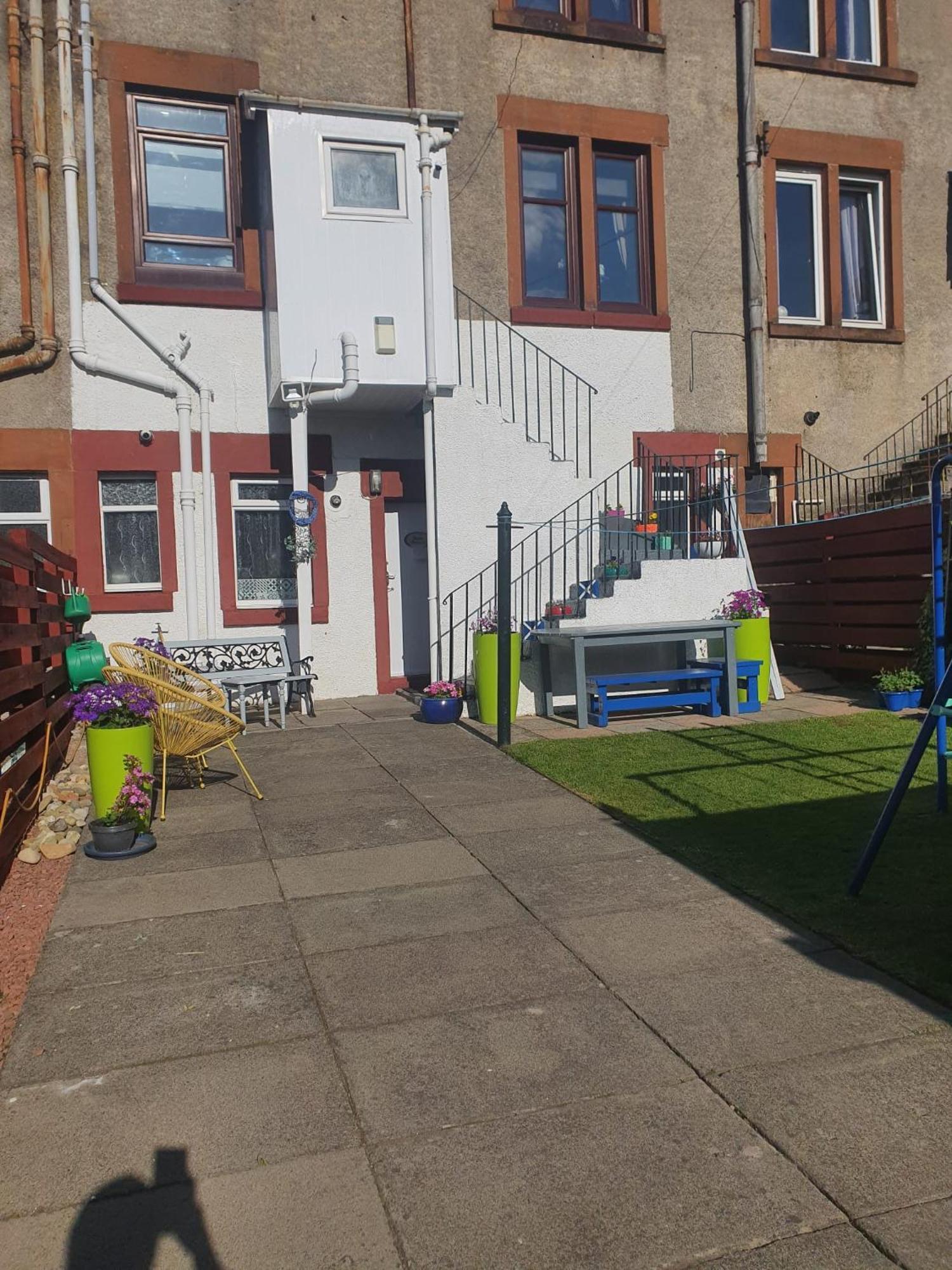 Giffnock Saphire Glasgow Apartments מראה חיצוני תמונה
